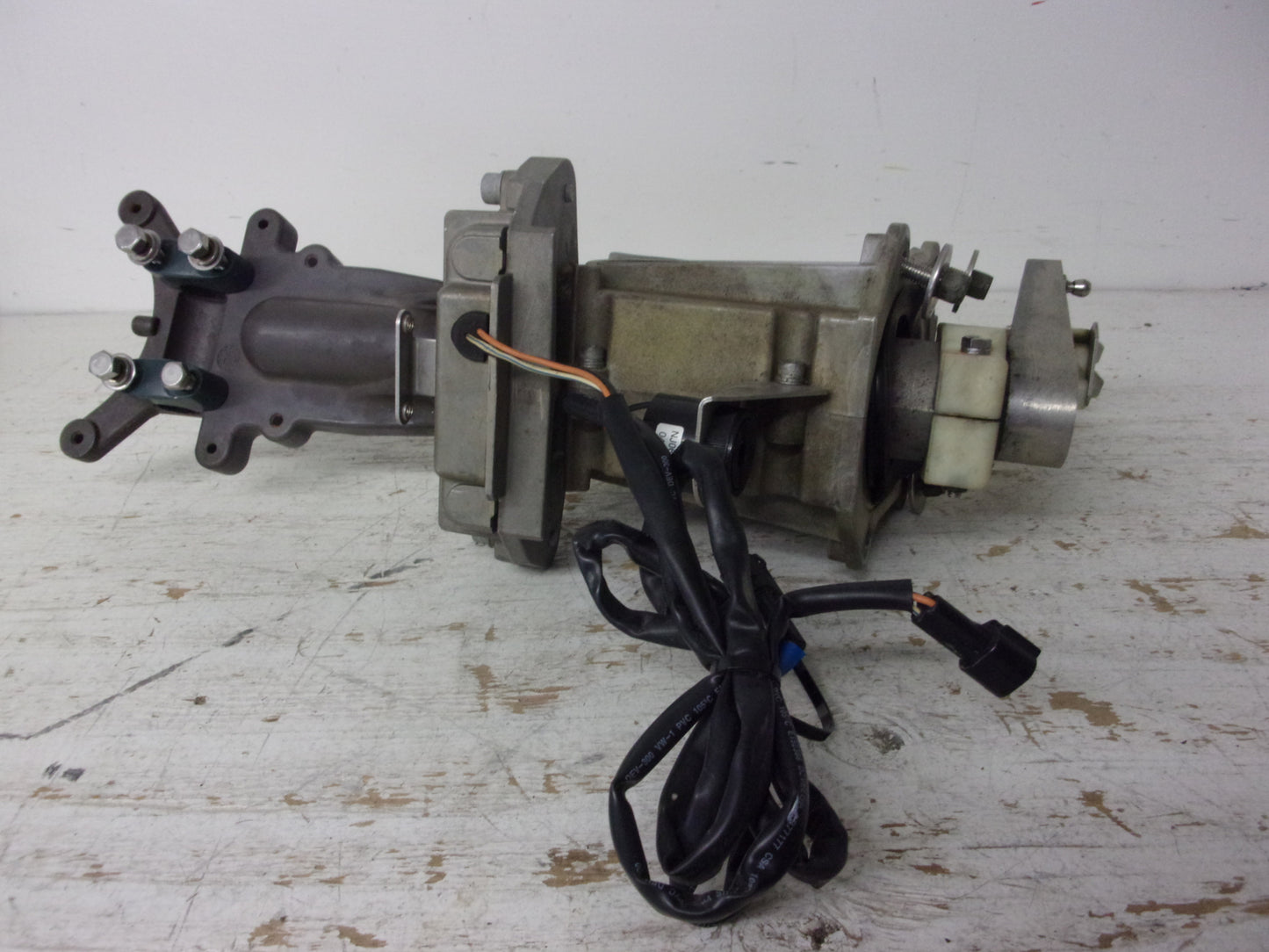 Yamaha Waverunner 2005 FX FXHO OEM Master Steering Assembly # F1S-61400-02-00