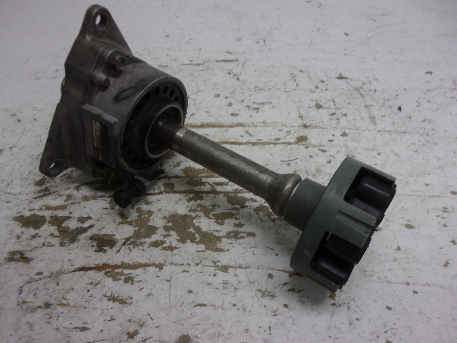 Yamaha 1997 WaveVenture 760 OEM Bearing Housing + Coupler Part# 61X-45332-02-94