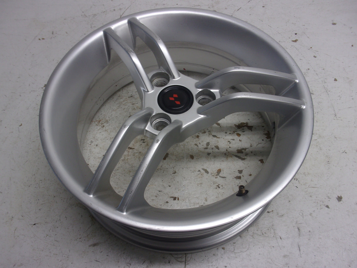 Can-Am Roadster 2010-2012 Spyder RS-S OEM Silver Front Wheel # 706201058