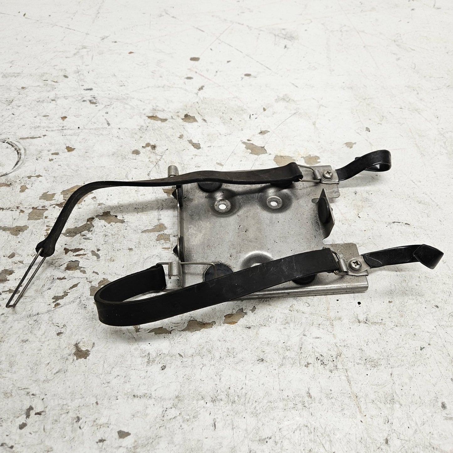 Kawasaki Jet Ski 1994-1997 ZXI 750-1100 Oil Tank Bracket + Straps # 11048-3773