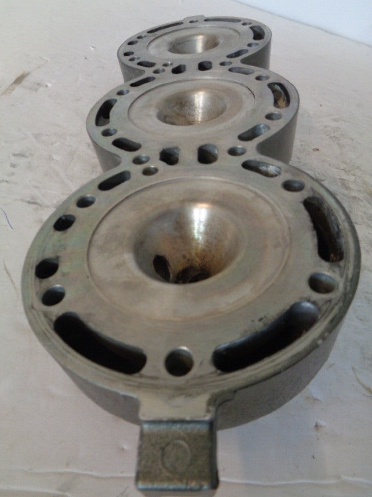 Kawasaki Jet Ski 2000 STX D.I. OEM Cylinder Head Assembly Part# 11001-3732
