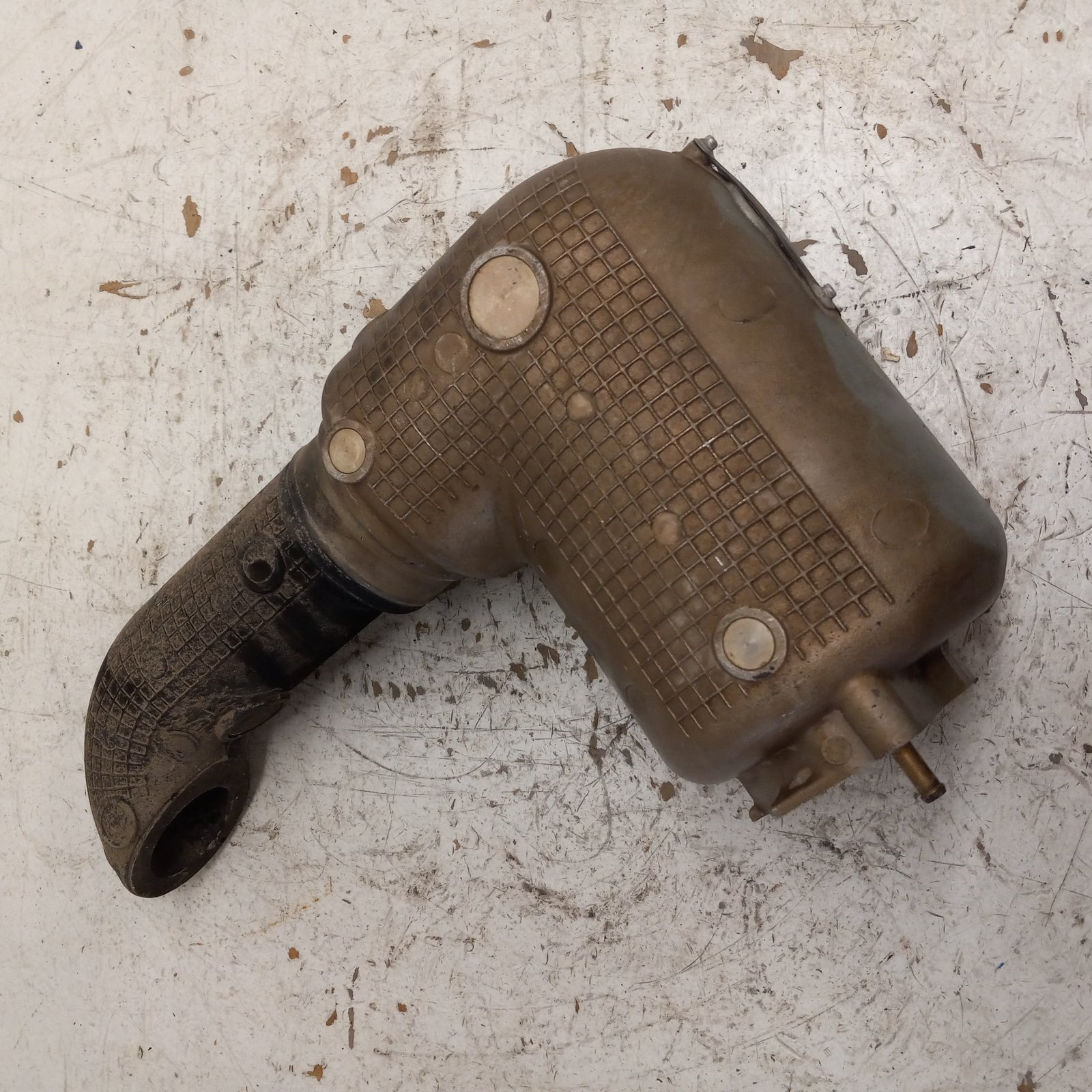Honda Aquatraxx 2003-2007 F-12 F-12X OEM Exhaust Body + Boot Part# 18310-HW1-680