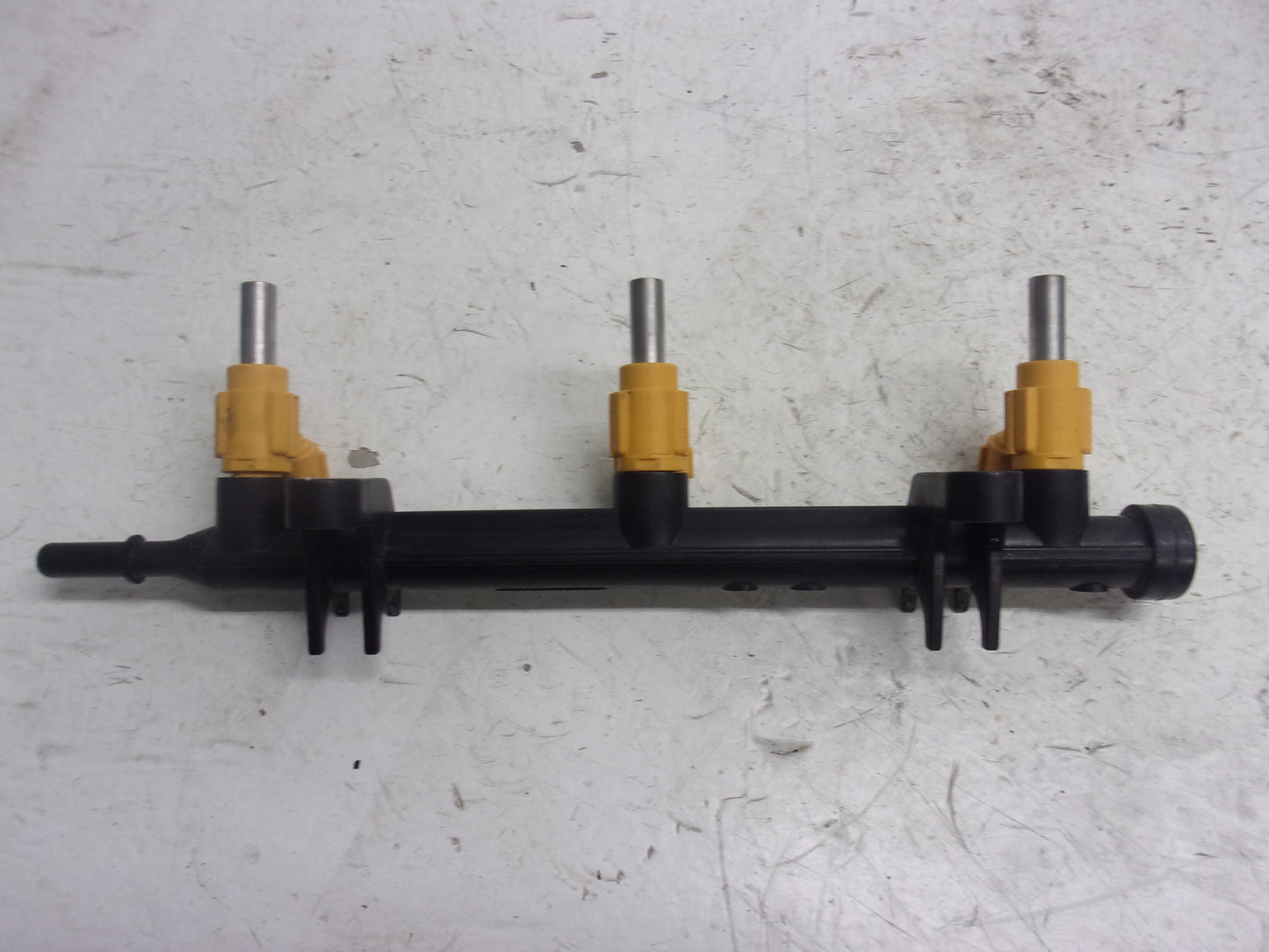 Yamaha 2016-2017 VX V1 EX Barely Used OEM Fuel Rail + Injectors 6EY-13761-00-00