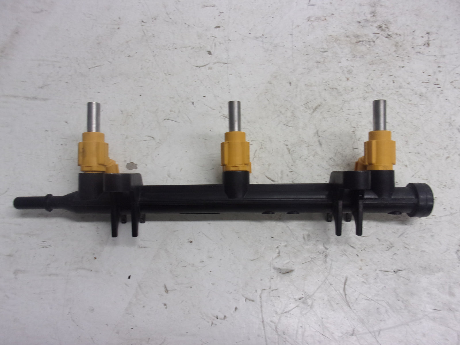 Yamaha 2016-2017 VX V1 EX Barely Used OEM Fuel Rail + Injectors 6EY-13761-00-00