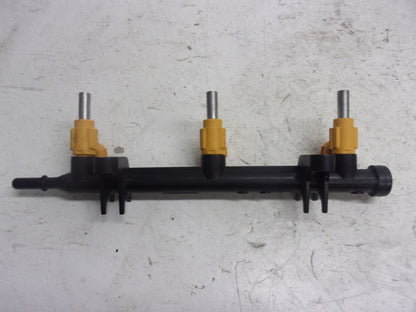 Yamaha 2016-2017 VX V1 EX Barely Used OEM Fuel Rail + Injectors 6EY-13761-00-00