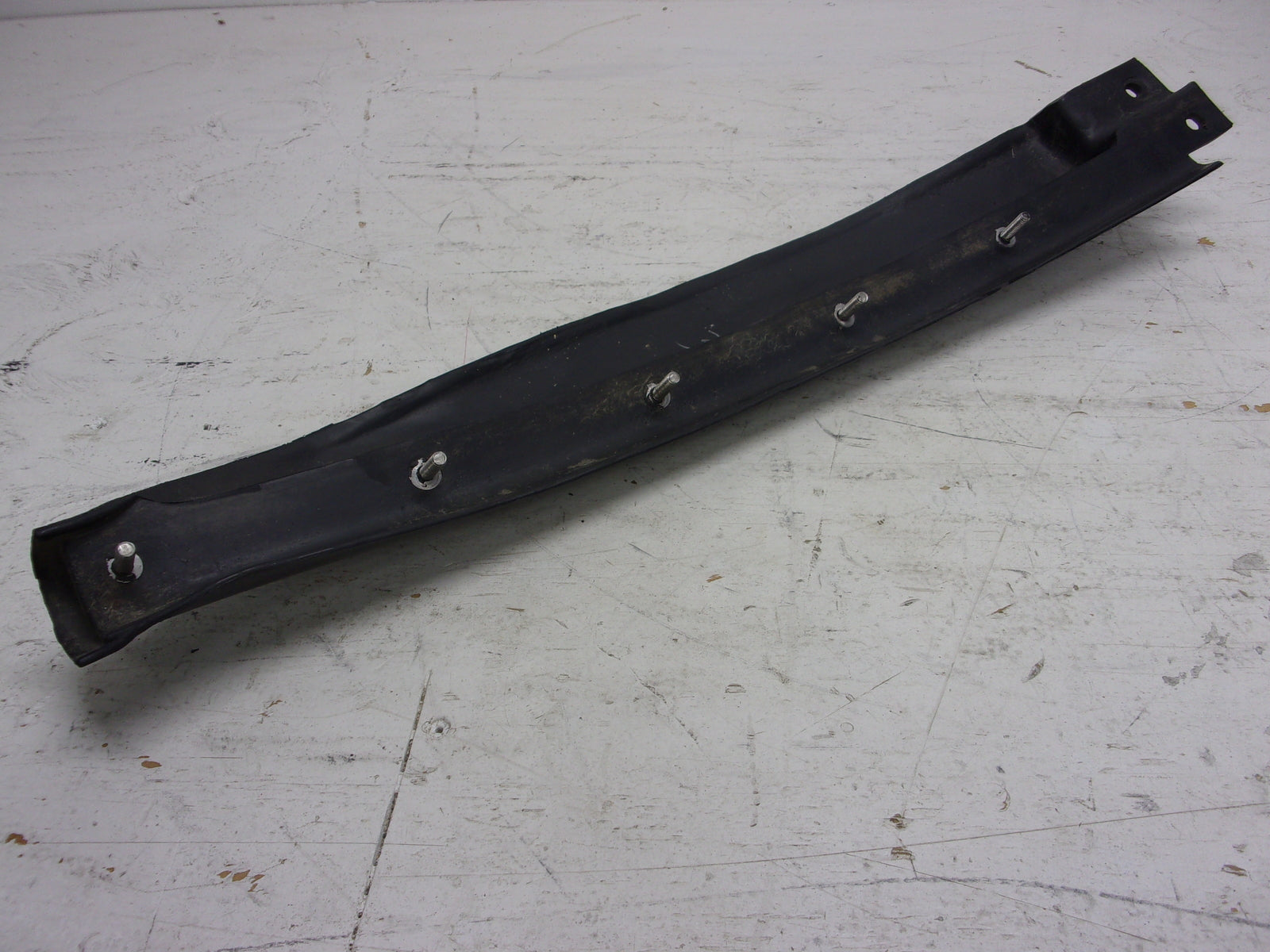 Yamaha Waverunner 1992-1993 WR3 650 OEM Black Right Side Bumper GA9-U251C-20-00