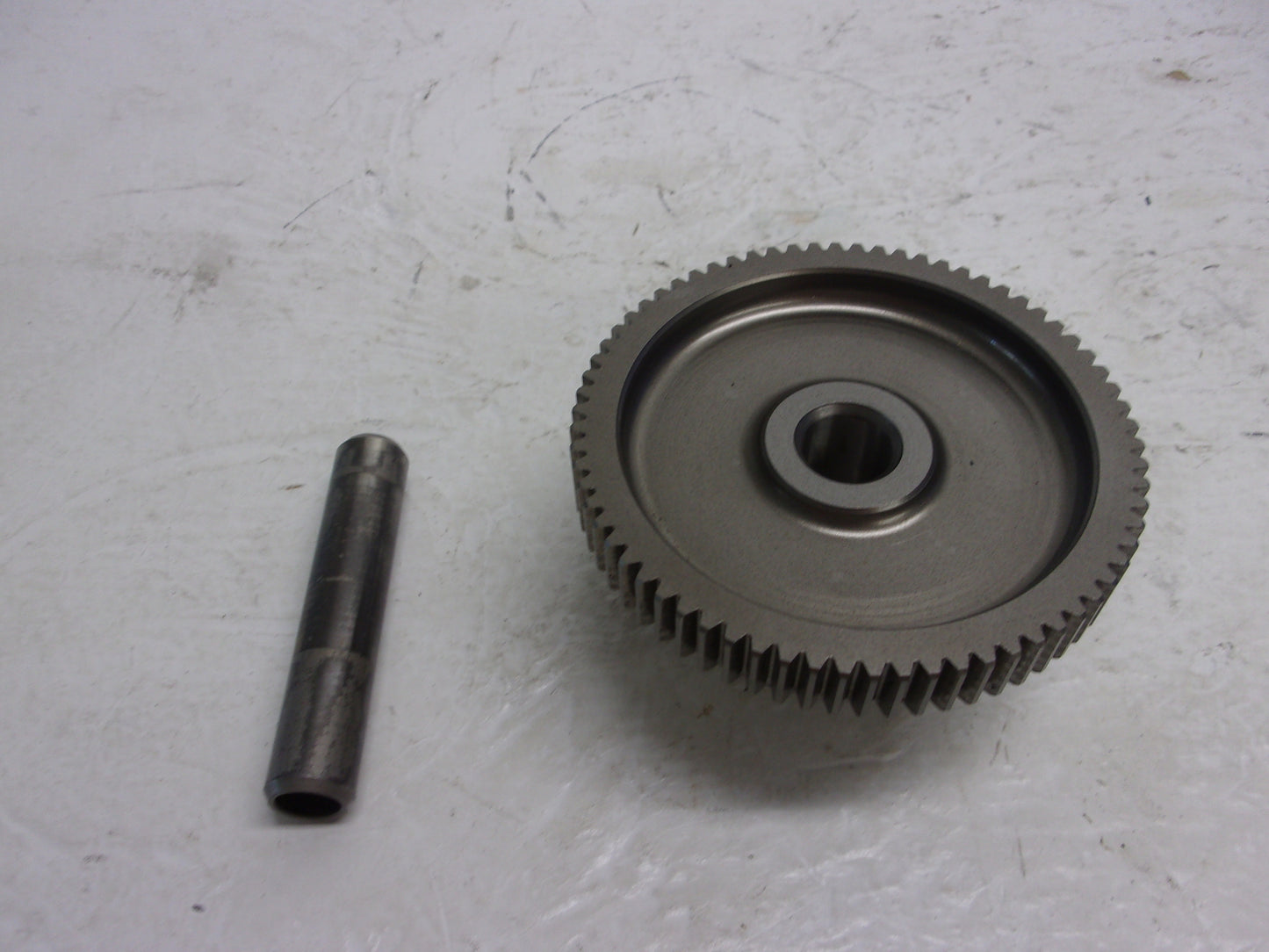 Yamaha Waverunner 2016-2022 VX EX V1 OEM Idler Gear Assembly # 2HC-15512-00-00