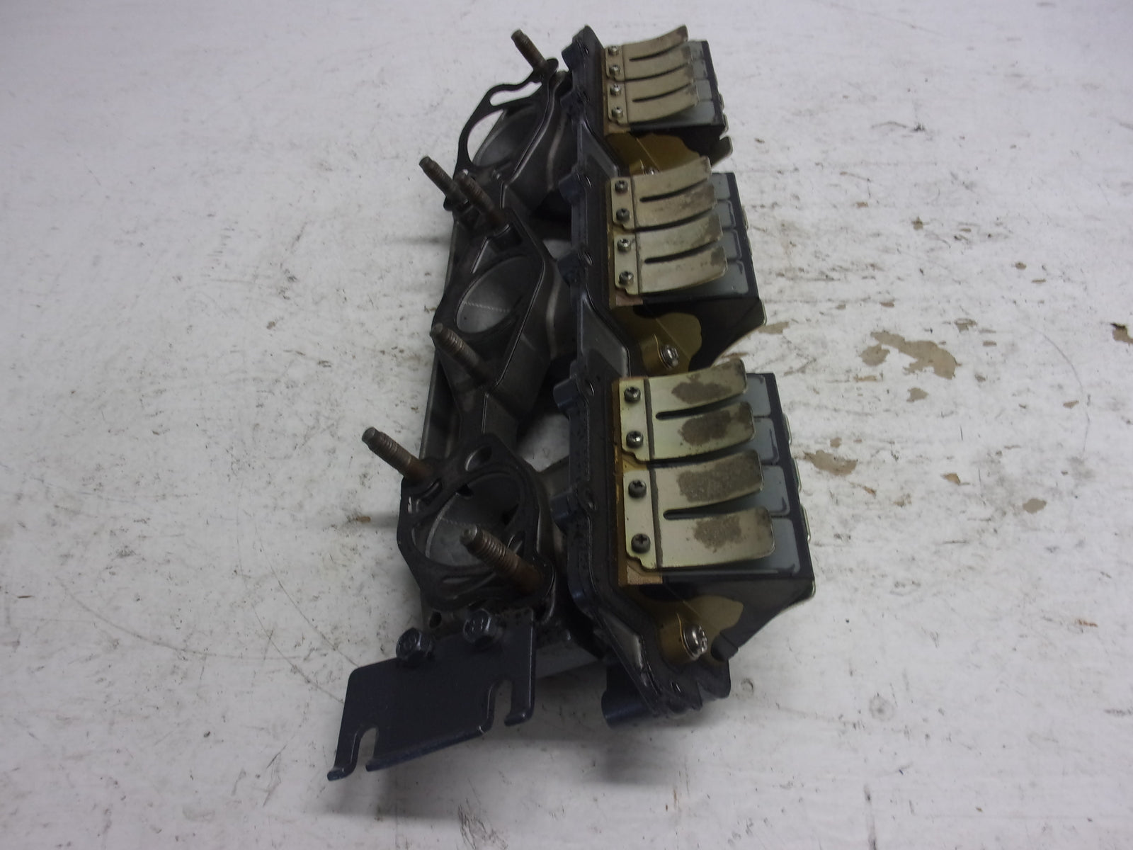 Yamaha 1995-1997 Wave Raider/Venture 1100 OEM Manifold + Reeds # 63M-13555-00-94