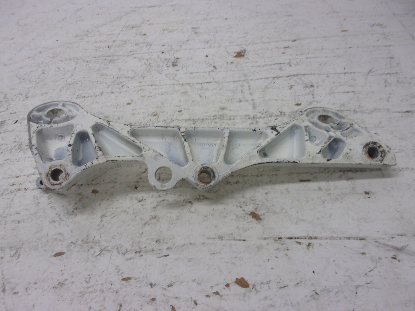 Yamaha Waverunner 1990-1998 WR WVT WB VXR OEM Engine Bracket # 6R7-21425-00-94
