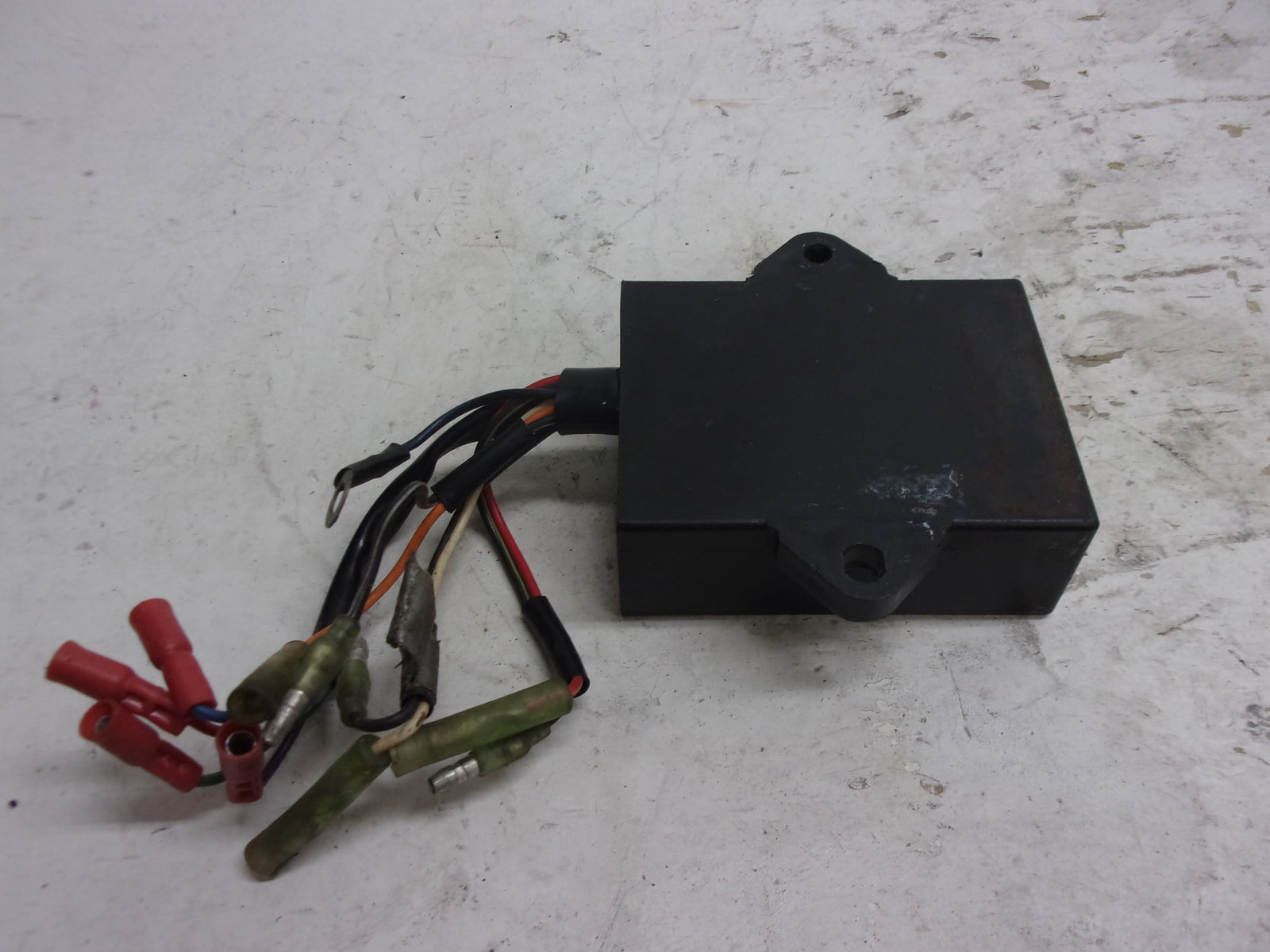 Kawasaki Jet Ski 1992-1995 750SX OEM CDI / Igniter Box Assembly Part# 21119-3733