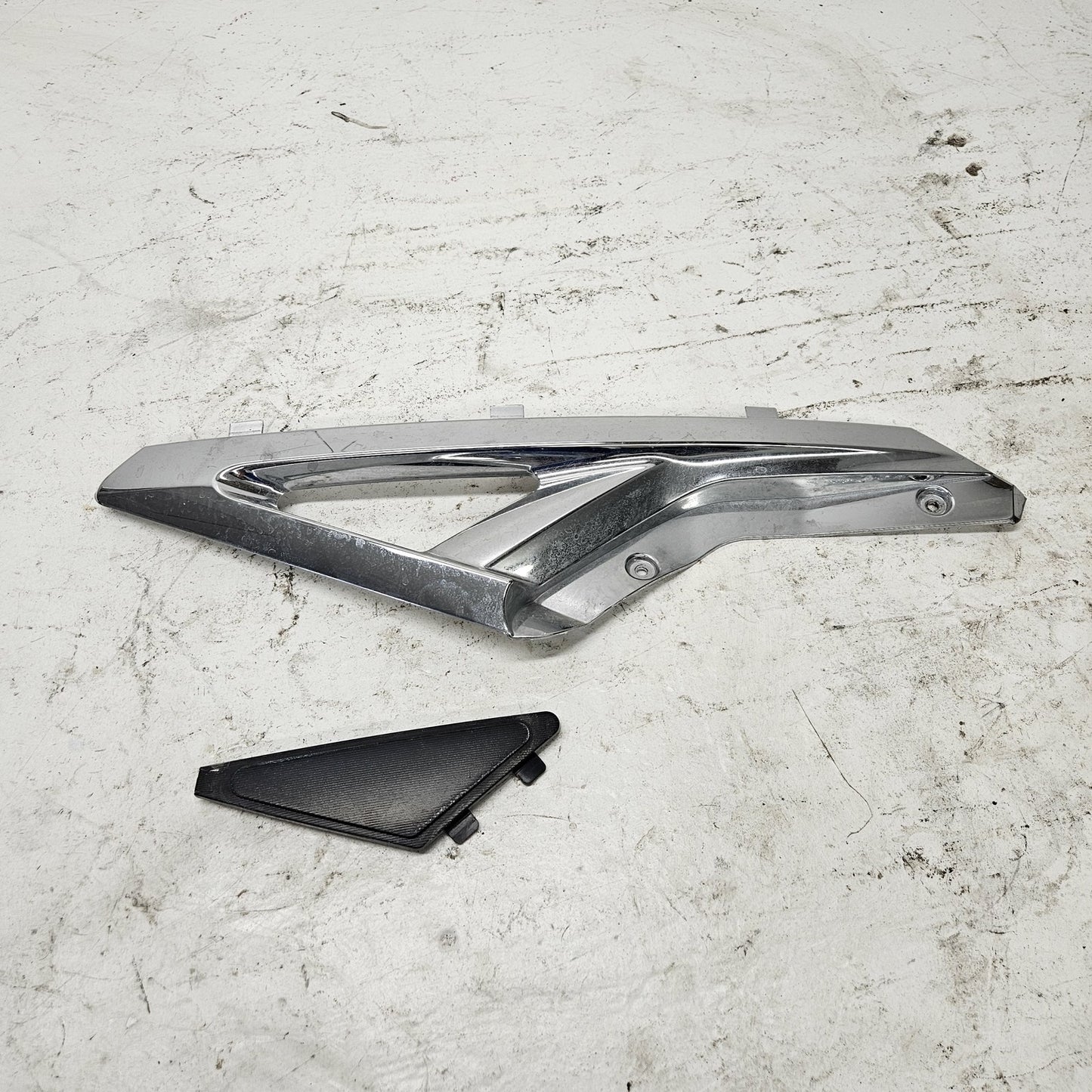 Yamaha WaveRunner 2015-2019 VX VXS VXR LH Chrome Trim + Insert F3P-U377F-00-00