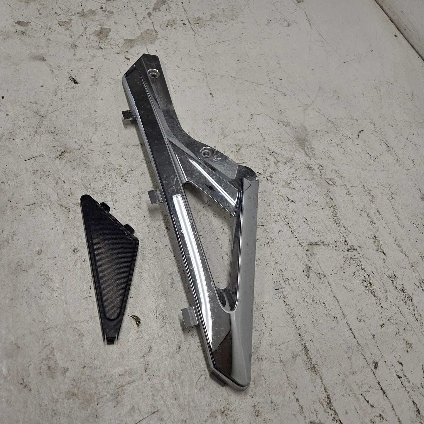 Yamaha WaveRunner 2015-2019 VX VXS VXR LH Chrome Trim + Insert F3P-U377F-00-00