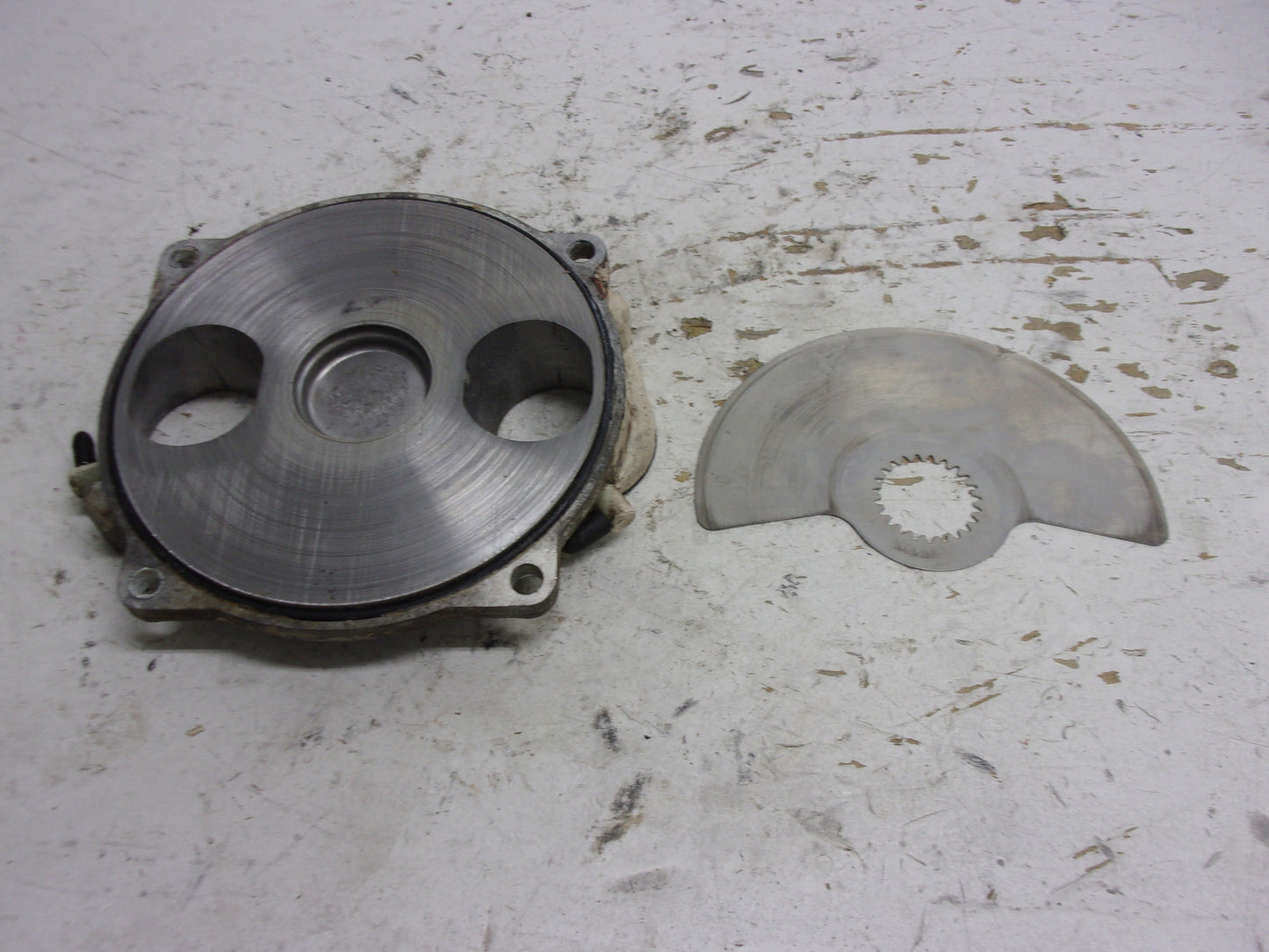 Sea Doo Bombardier 1995 XP 800 OEM Rotary Valve Cover Part# 290810731