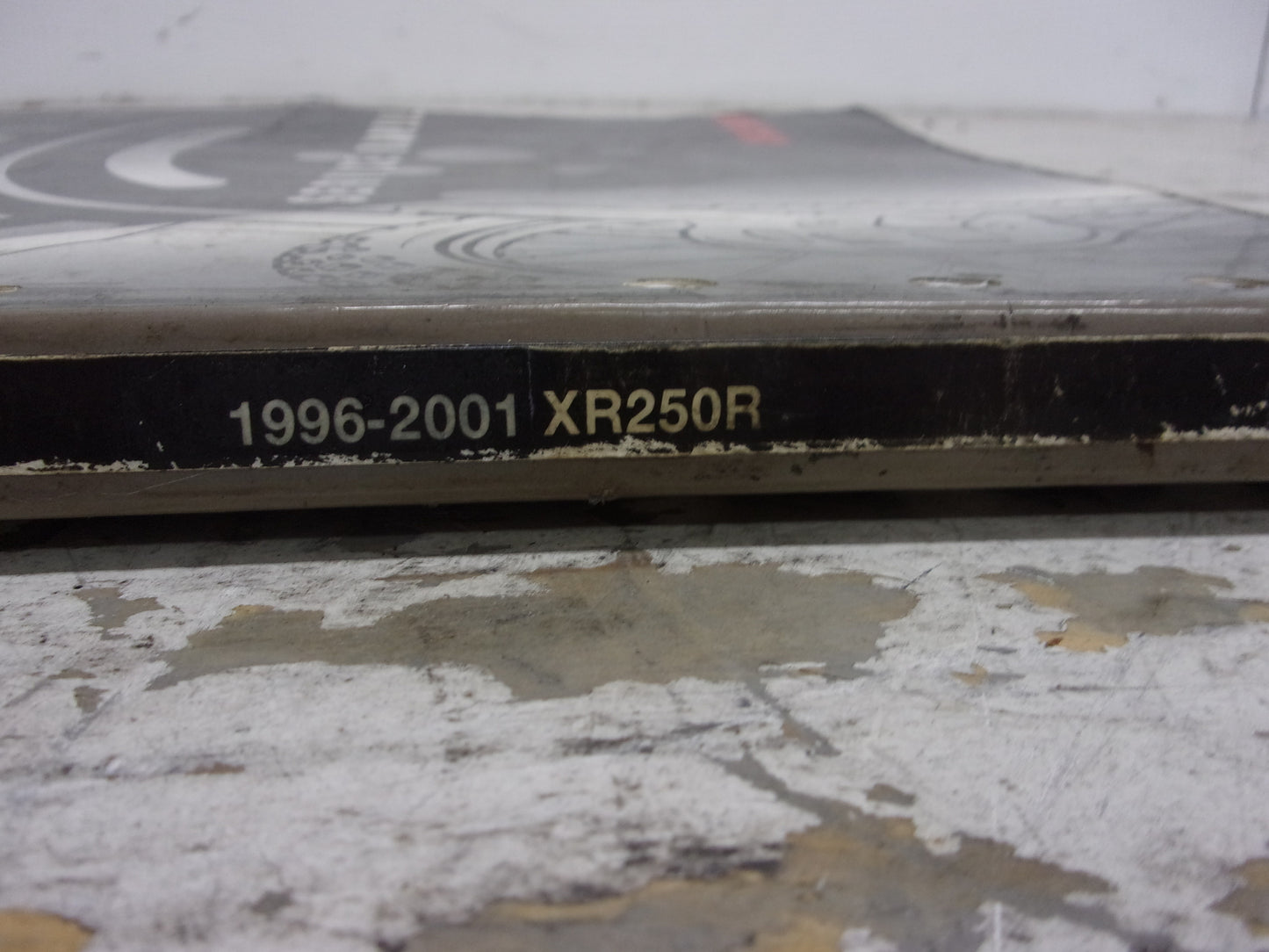 Honda Dirt Bike MX 1996-2003 XR250R OEM Service Manual Part# 61KCE06