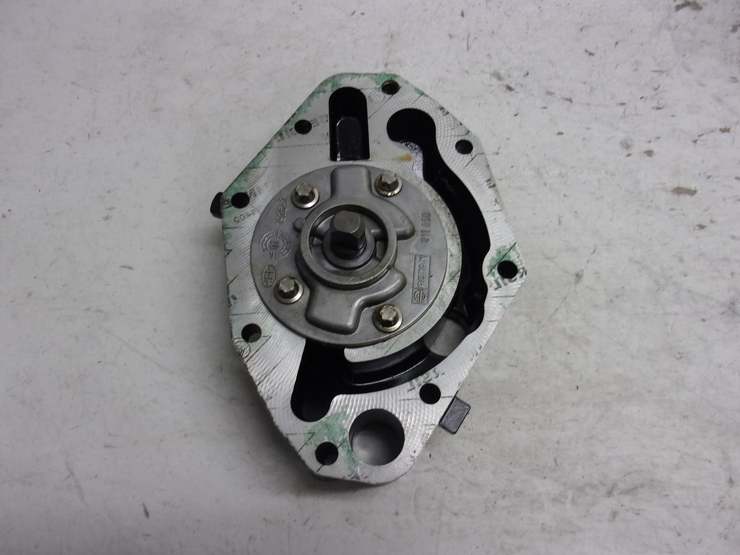 Sea Doo Bombardier 2003-2005 GTX 4-Tech OEM Oil Pump Housing # 420811840