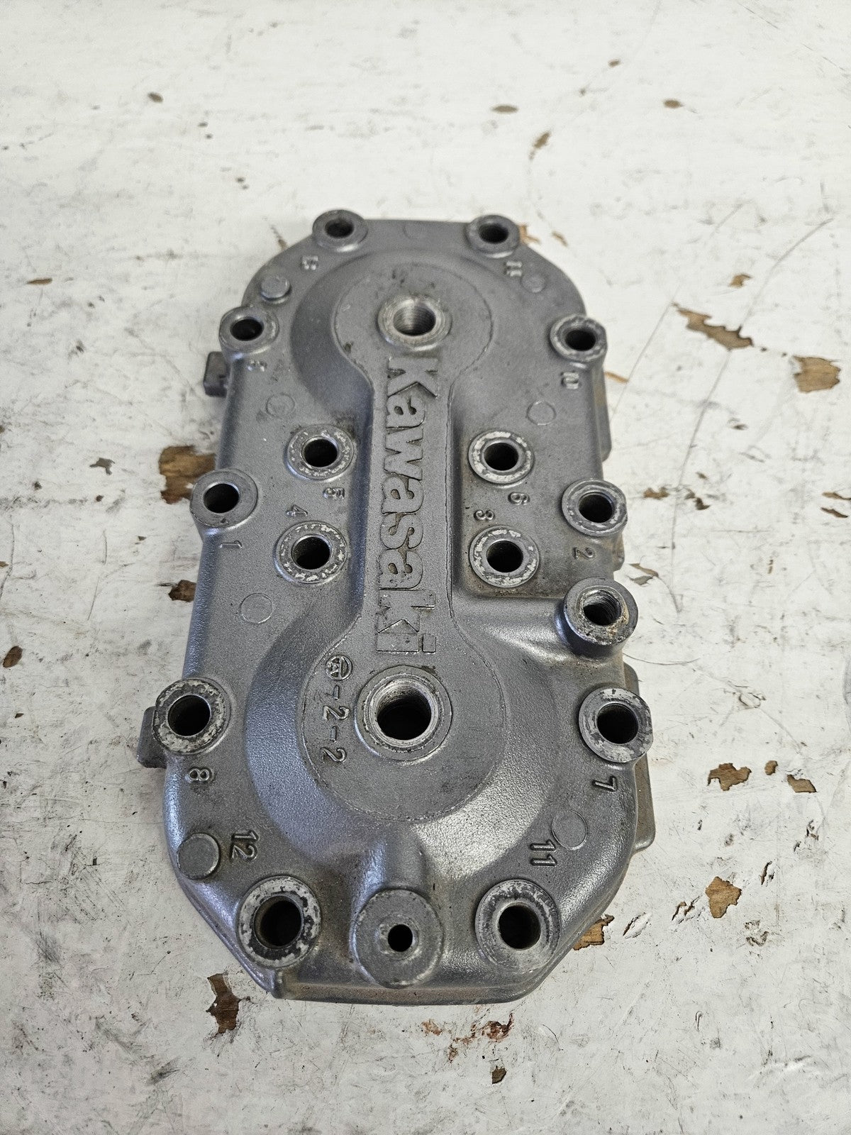 Kawasaki Jet Ski 1991-1995 650 Jet Mate X2 TS SC Silver Cylinder Head 11001-3716