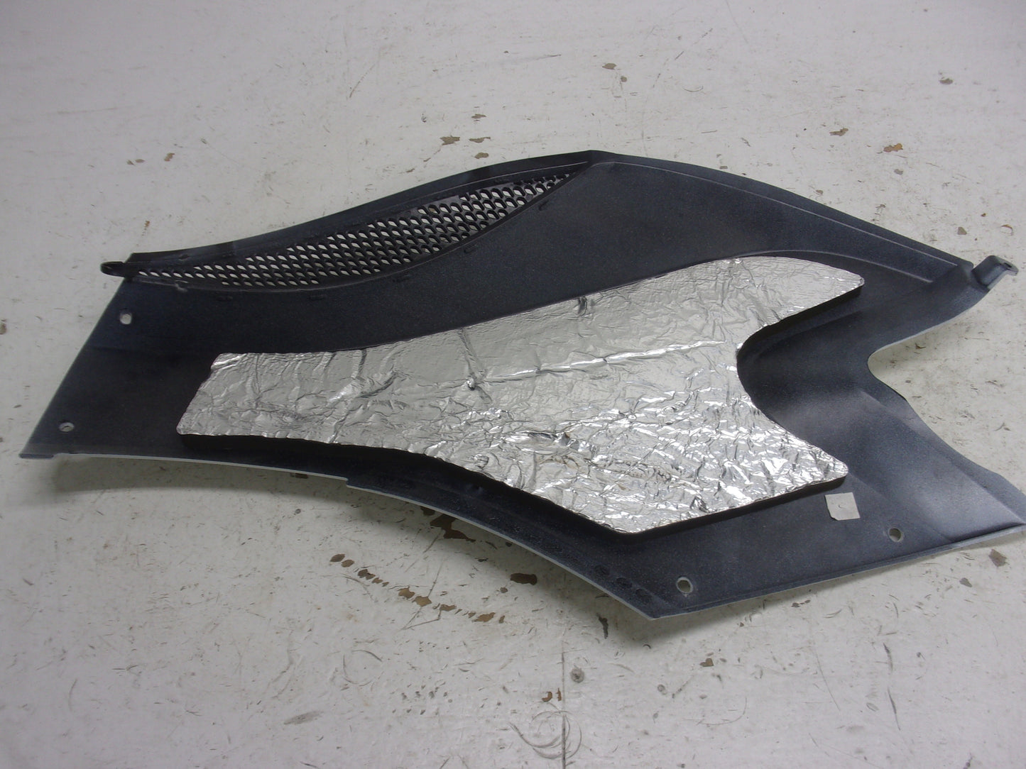 Can-Am Roadster 2012-2013 Spyder ST RS White Right Upper Side Panel 705006254