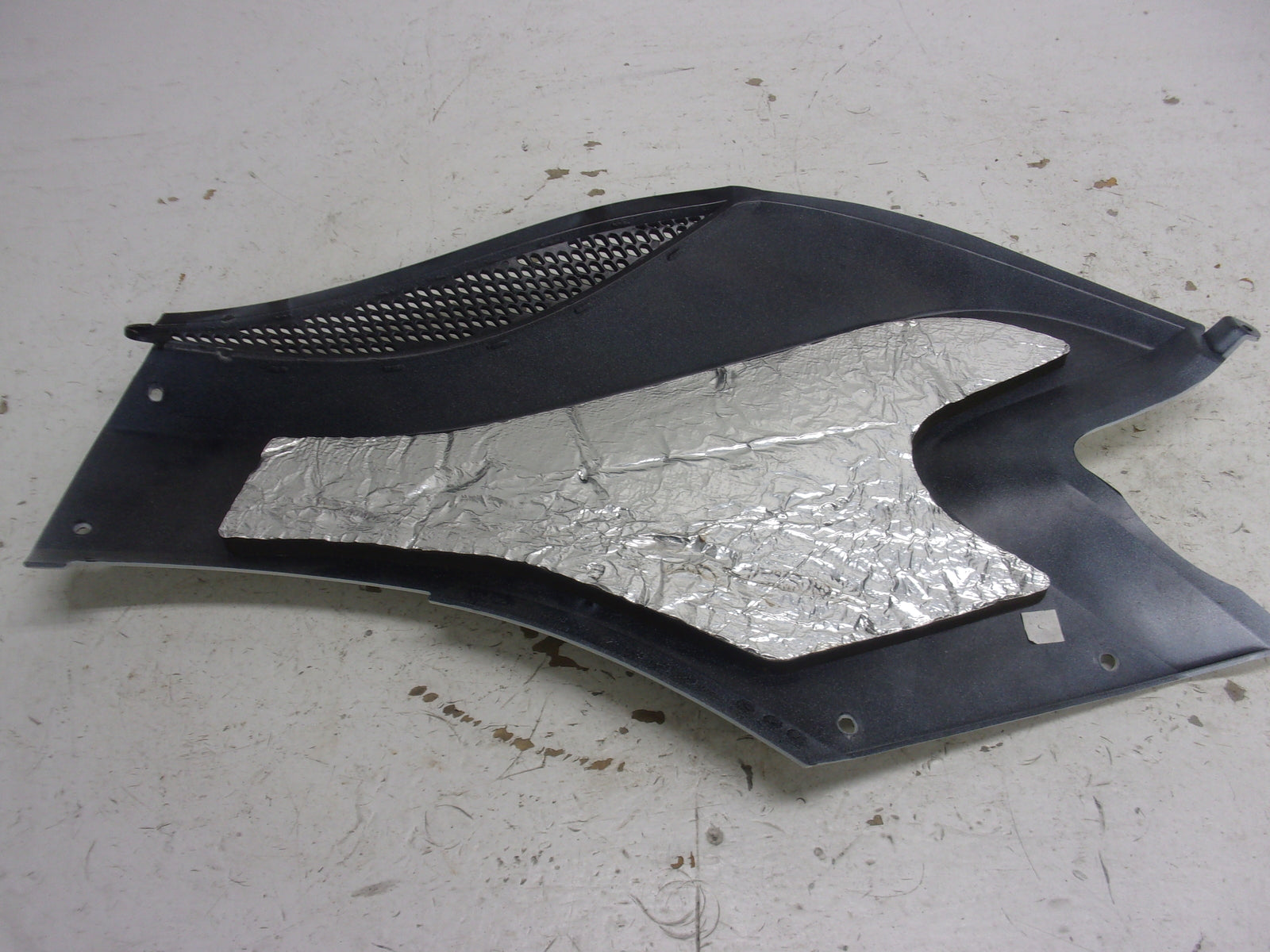 Can-Am Roadster 2012-2013 Spyder ST RS White Right Upper Side Panel 705006254