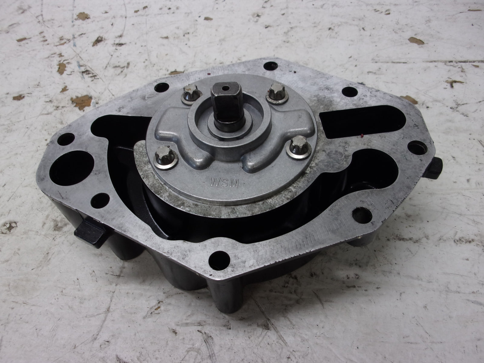 Sea Doo Bombardier 2002 GTX 4-Tec OEM Oil Pump & Housing + Hardware 290811840
