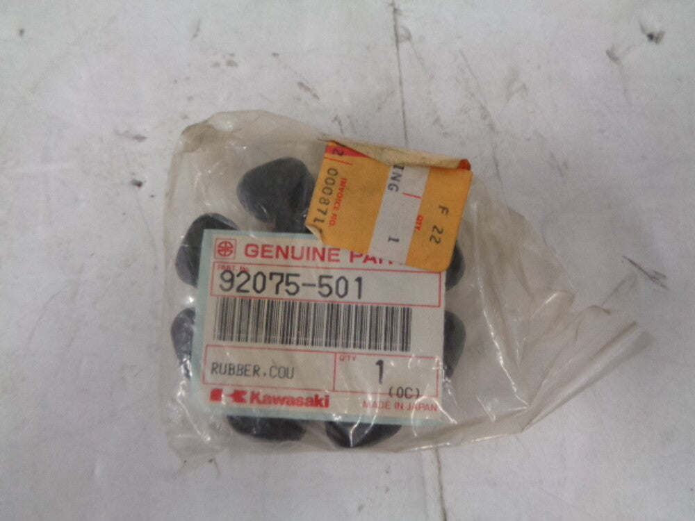 Kawasaki Jet Ski 1976 JS400 NEW OEM Rubber Coupling Assembly # 92075-501