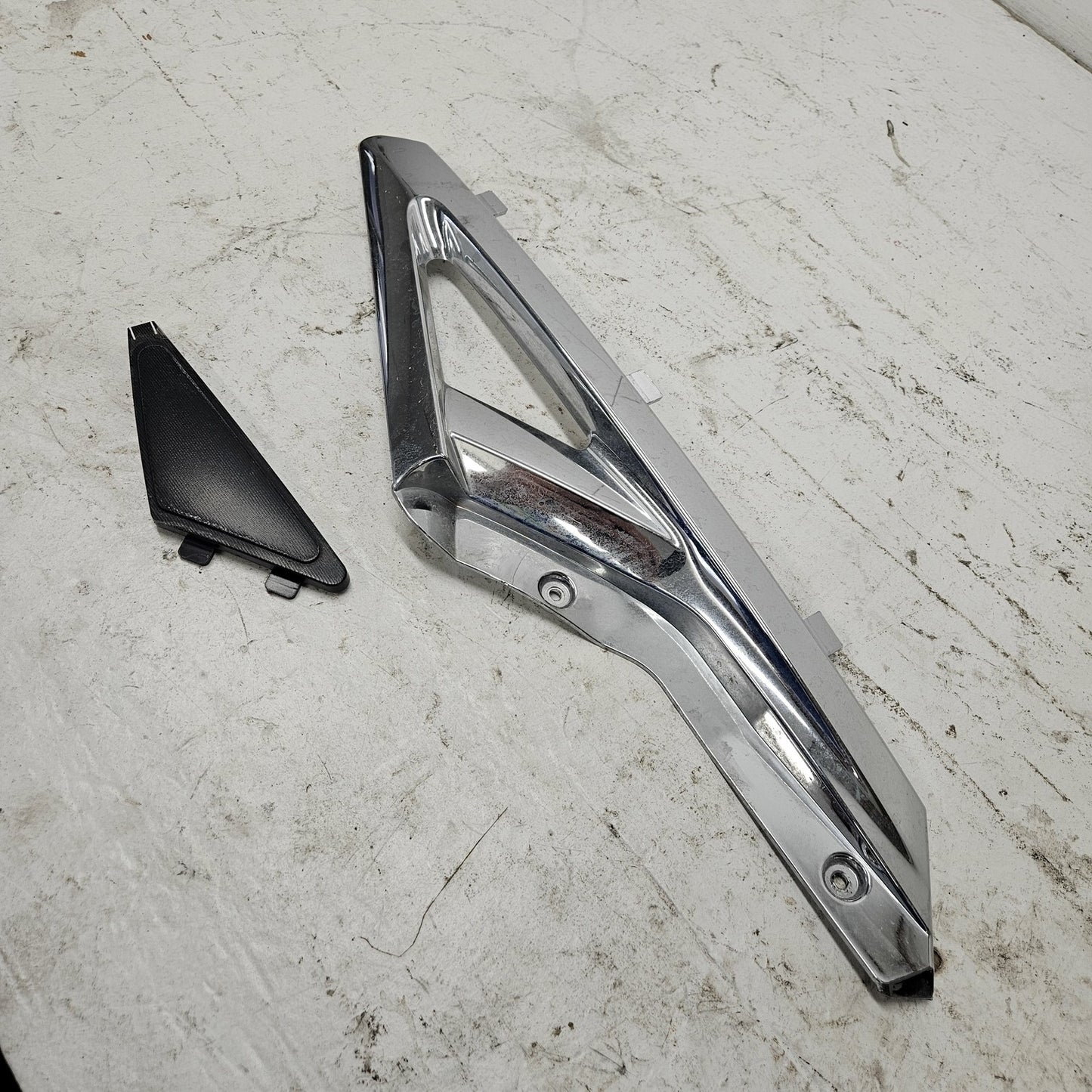 Yamaha WaveRunner 2015-2019 VX VXS VXR LH Chrome Trim + Insert F3P-U377F-00-00