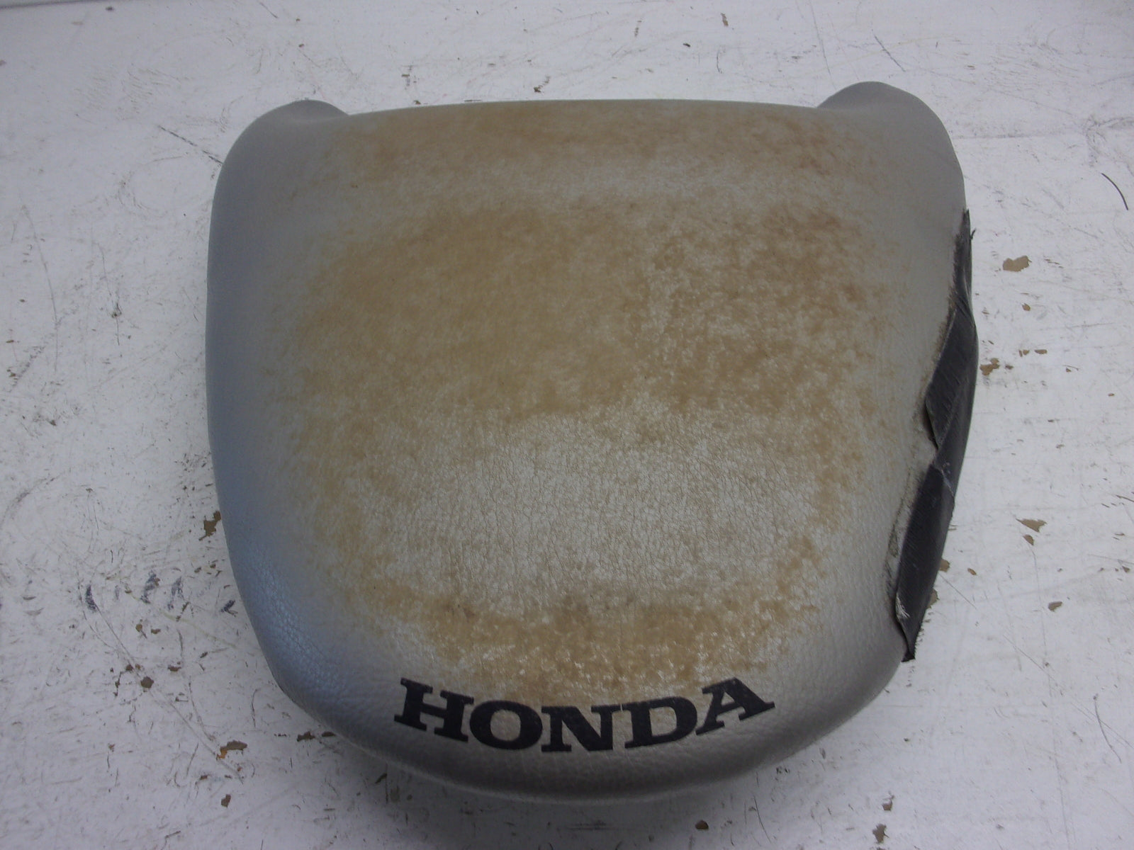 Honda  Aquatraxx 2005-2007 F-12 F-12X OEM Silver Passenger Seat 77200-HW1-730ZA
