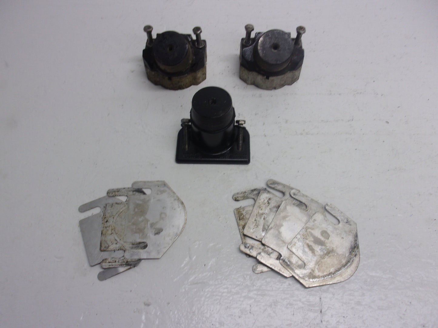 Sea Doo Bombardier 1997-1998 SPX GSX GTX XP OEM Engine Mount Set Part# 270000297