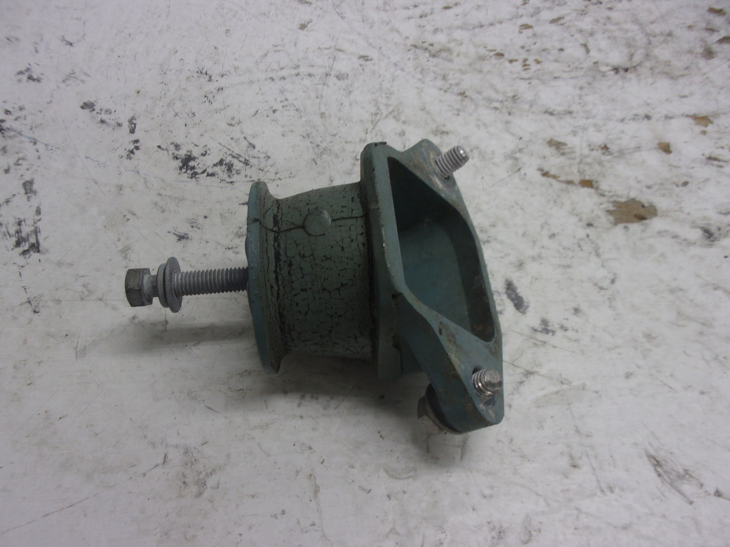 Yamaha WaveRunner 1996-2003 SV GP XL OEM Engine Mount Set Part# 63M-44517-01-5B