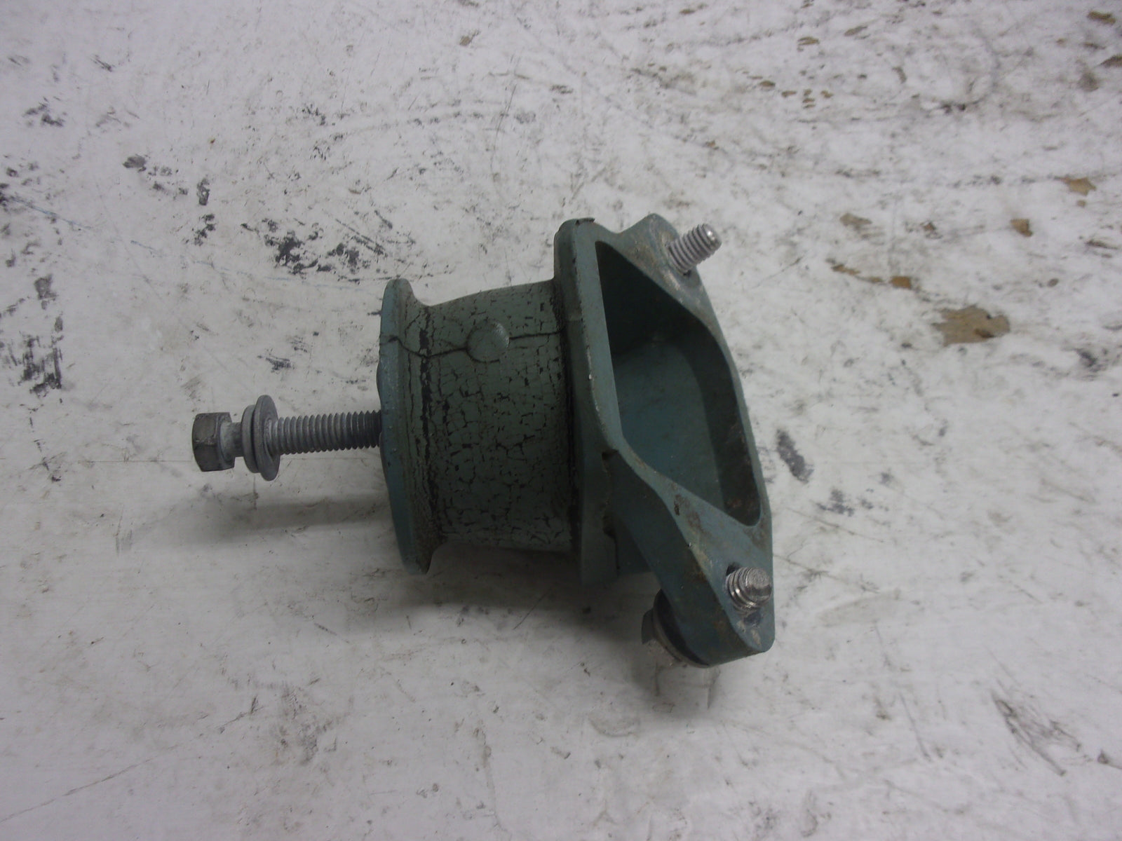 Yamaha WaveRunner 1996-2003 SV GP XL OEM Engine Mount Set Part# 63M-44517-01-5B