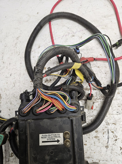 Polaris 2001 Genesis I-4Pass EFI Complete Electrical Box + Harness 4010379