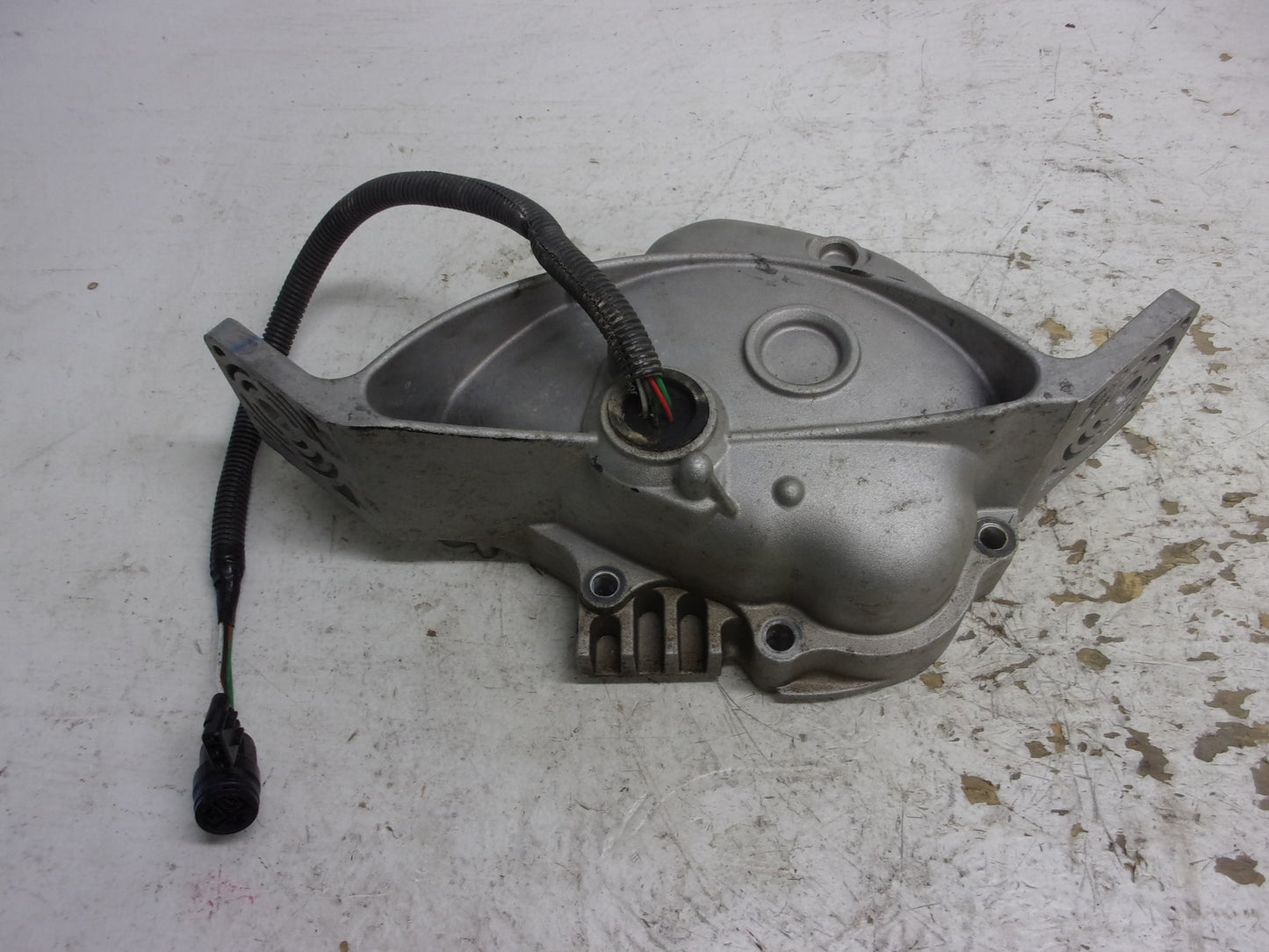 Yamaha WaveRunner 2002-2006 FX 140/1000 Flywheel Cover + Stator 60E-81337-00-94