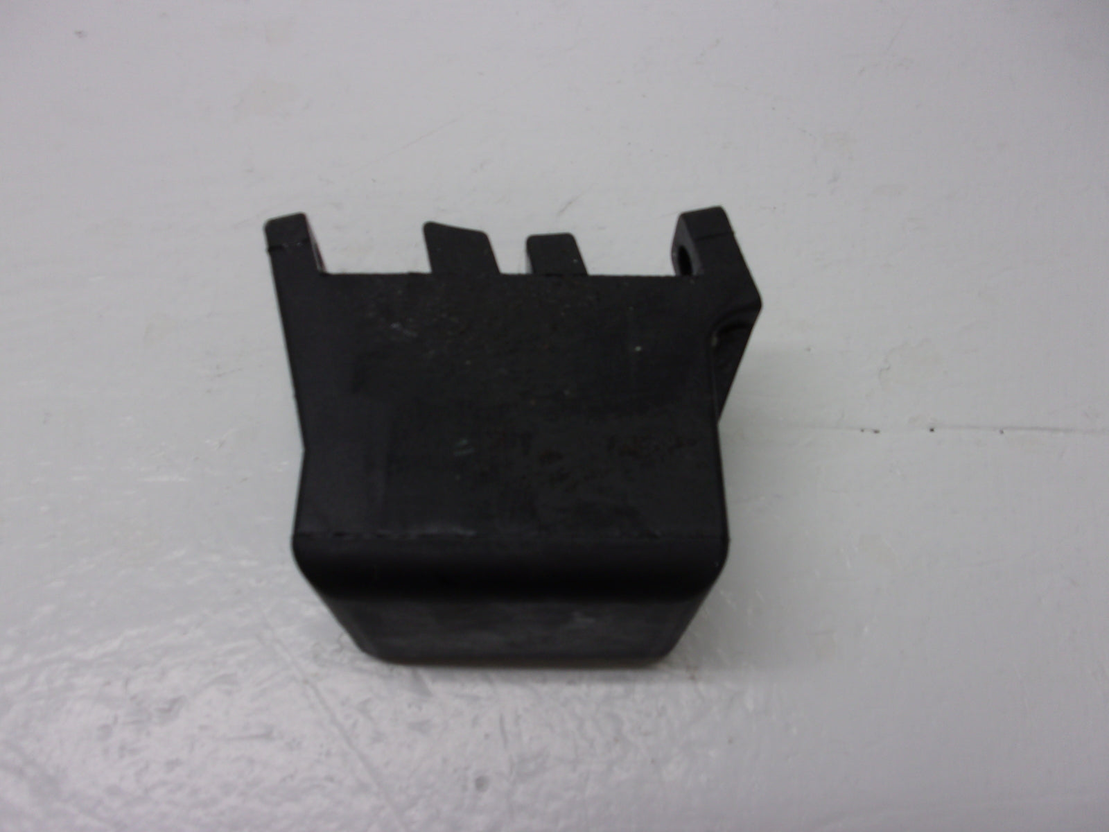 Yamaha Waverunner 1998-2000 GP 800 OEM Upper Mount Stopper # 66E-44532-00-00
