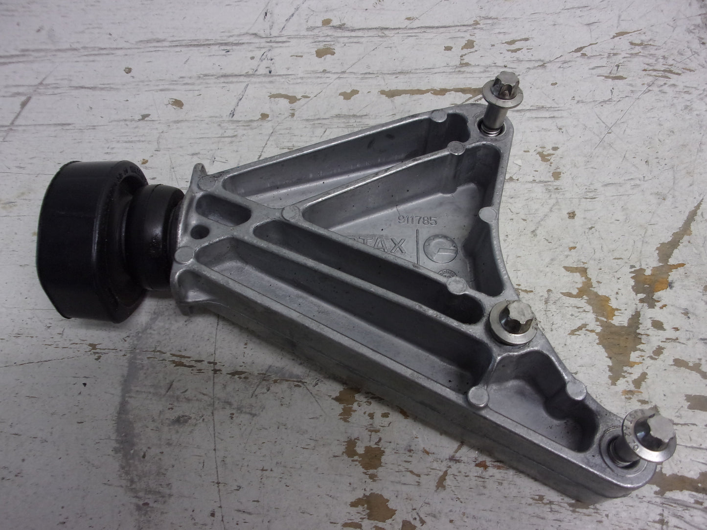 Sea Doo Bombardier 2014-2022 GTI GTS Spark Complete Engine Bracket Set 420911780