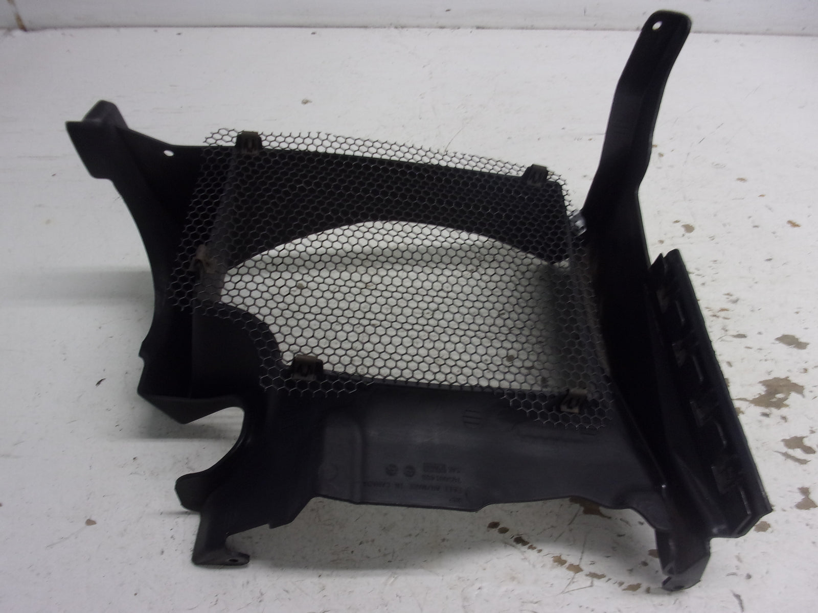Can-Am Roadster 2008-2010 Spyder RS GS OEM Right Radiator Hub Cap Part# 70500148