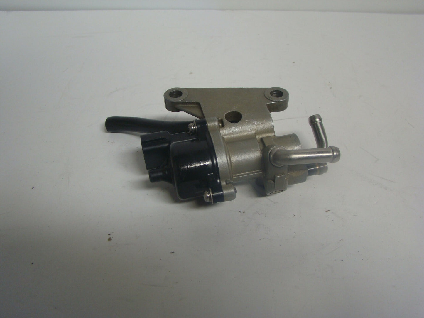 Yamaha Waverunner 2003-2004 FX140 Air Idle Control Motor Assembly 