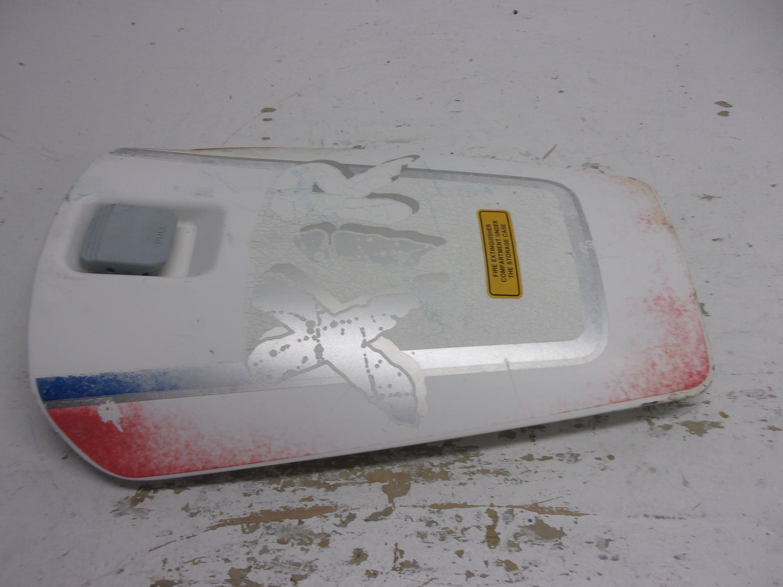 Kawasaki Jet Ski 1993-1998 750 XIR SSXI OEM White Hatch Cover Part 14090-3711-8C