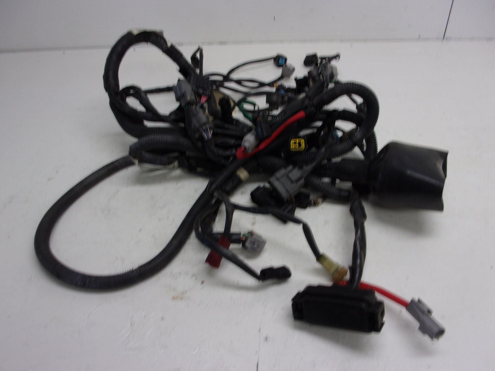 Honda  Aquatraxx 2002-2003 F-12 F-12X Frame + Engine Harness Set # 32100-HW1-680