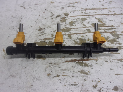 Yamaha 2016-2017 VX V1 EX  OEM Fuel Rail + Injectors Part# 6EY-13761-00-00