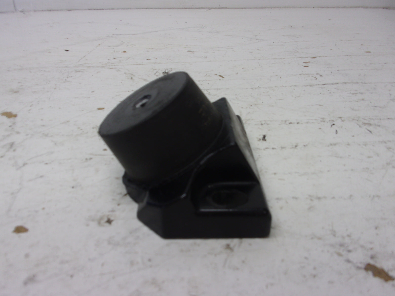 Sea Doo Bombardier 1998 GTX RFI OEM Engine Mount Set Part# 270000346