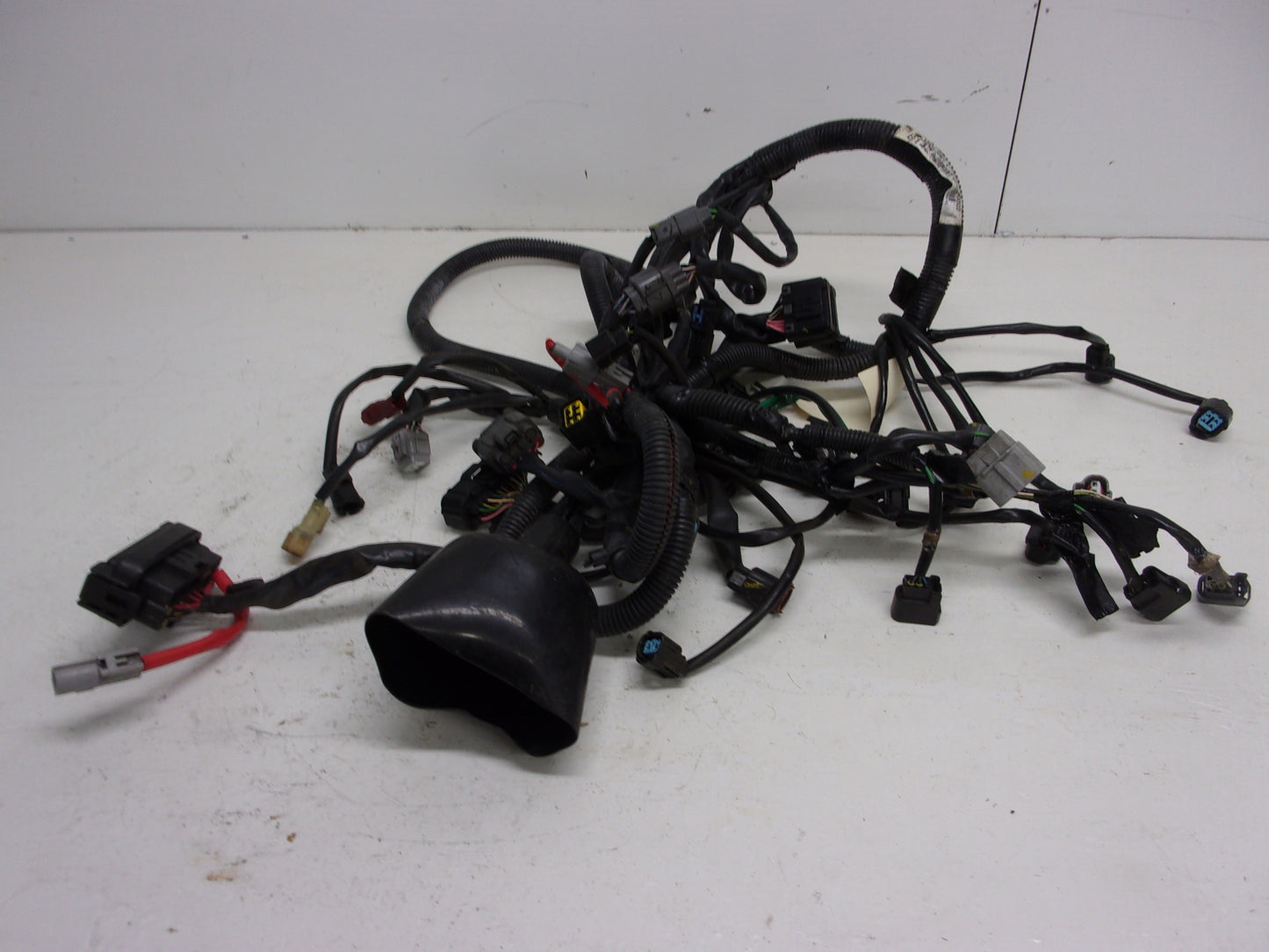 Honda  Aquatraxx 2002-2003 F-12 F-12X Frame + Engine Harness Set # 32100-HW1-680
