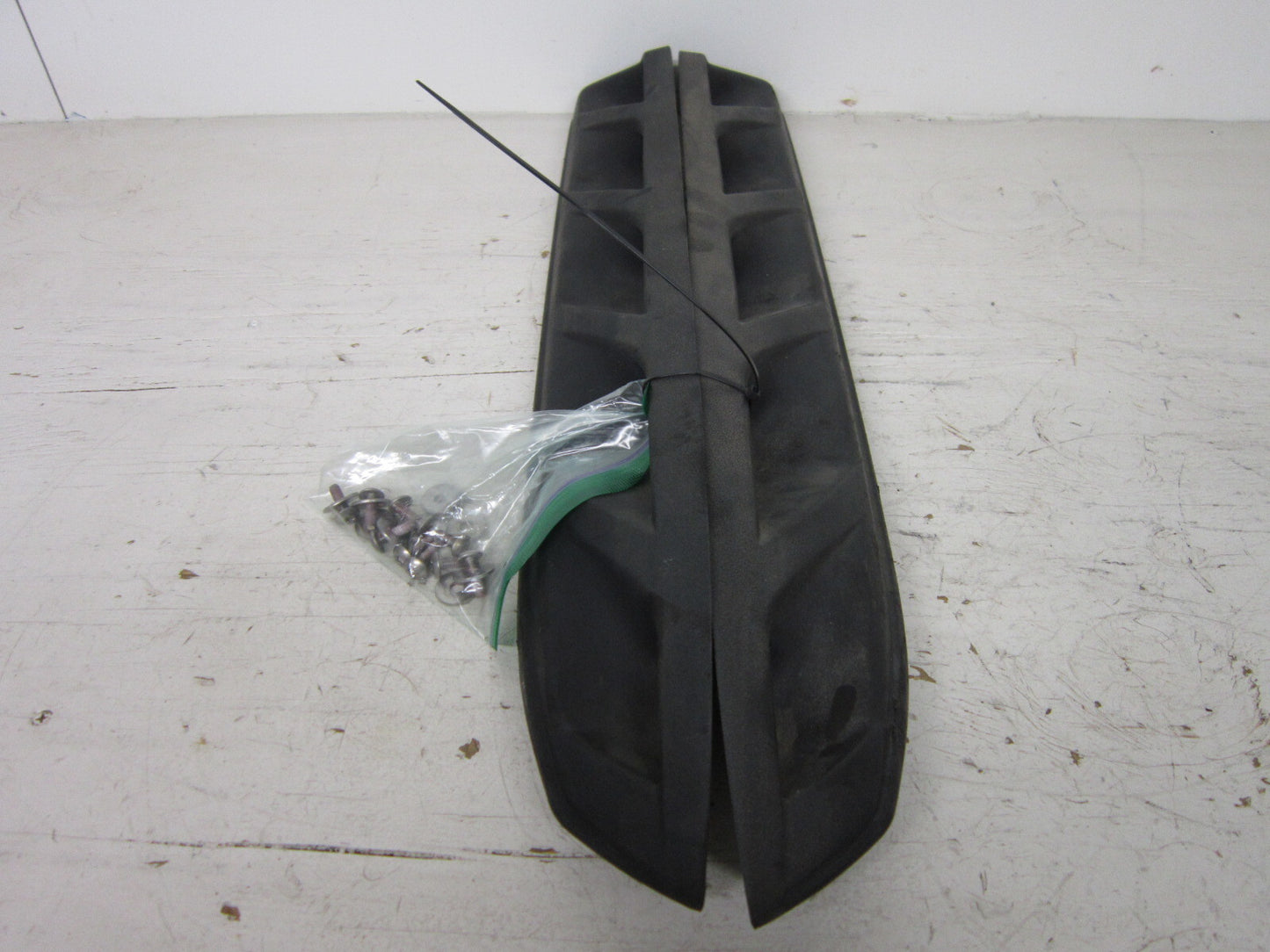 Sea Doo Bombardier 2007-2009 GTX RXT RXP GTI OEM LH + RH Sponson Set 292001174