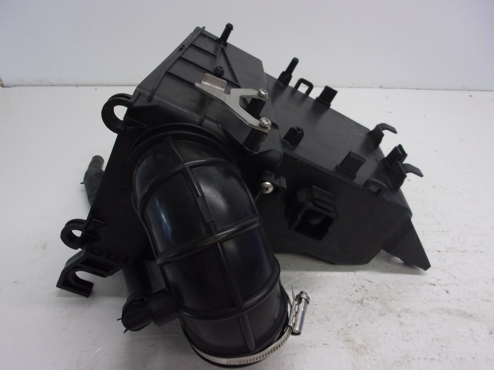 Yamaha Waverunner 2016-2019 VX EX V1 OEM Air Cleaner Box Part# 6EY-14410-00-00