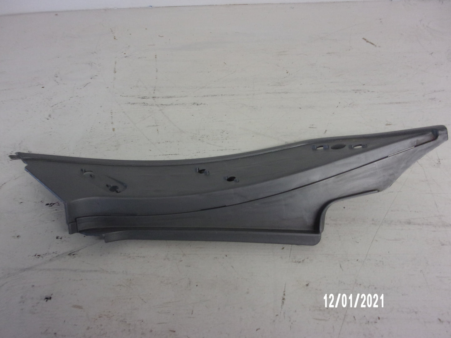 Sea Doo Bombardier PWC 2004 RXP OEM Right Hand Metallic Moulding # 291002003