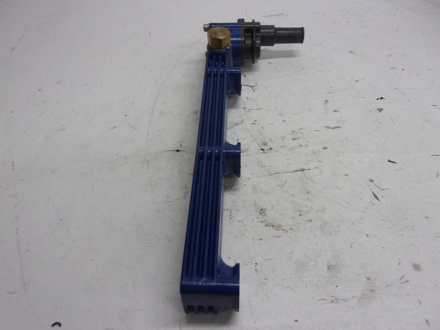 Polaris PWC Watercraft 1995-1997 SLT SLX SL OEM Water Outlet Manifold # 3240258