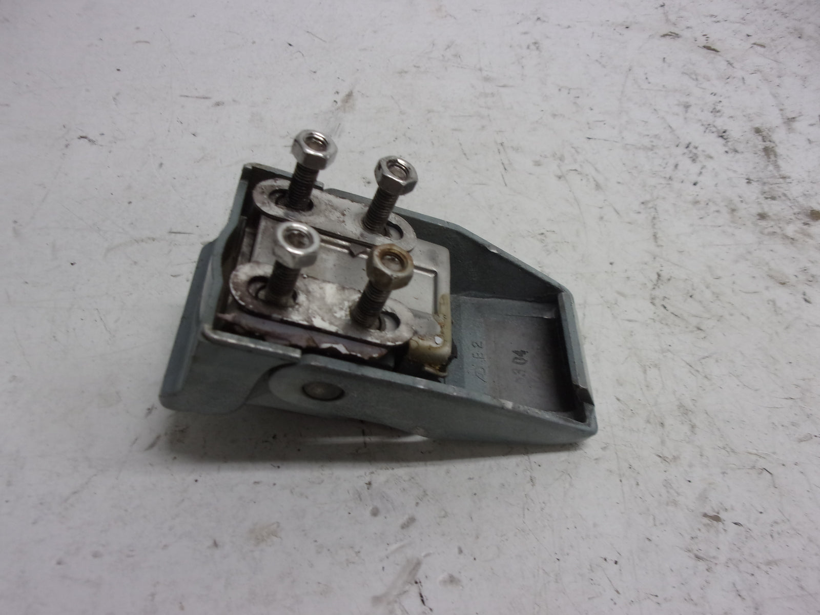 Kawasaki Jet Ski 1992-2001 750 SX SXI OEM Engine Hood Lock Assembly # 27016-3723