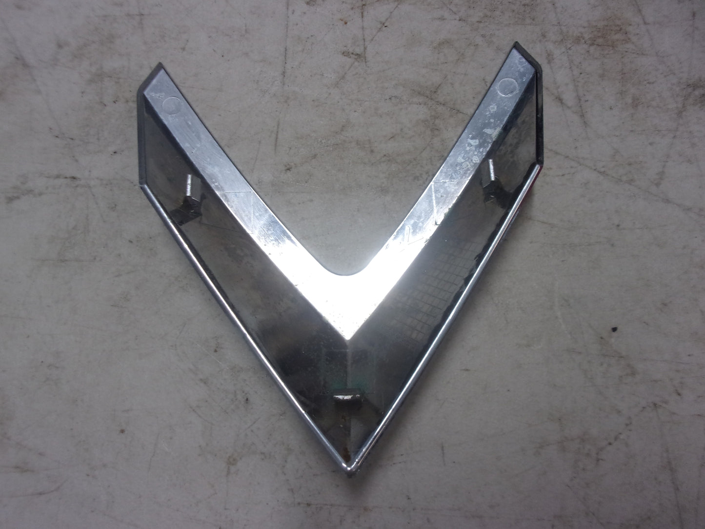 Yamaha Waverunner 2006-2008 FX Center Ornament F1X-U517V-00-00