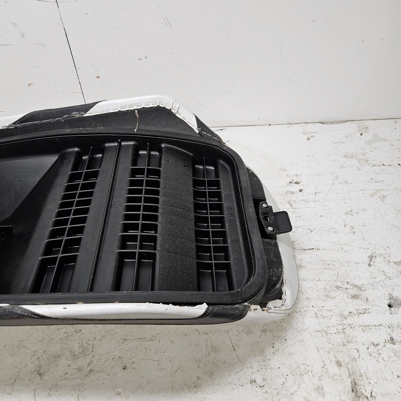 Yamaha WaveRunner PWC 2019 VX Cruiser / Deluxe OEM Double Seat # F2X-U371A-B0-00