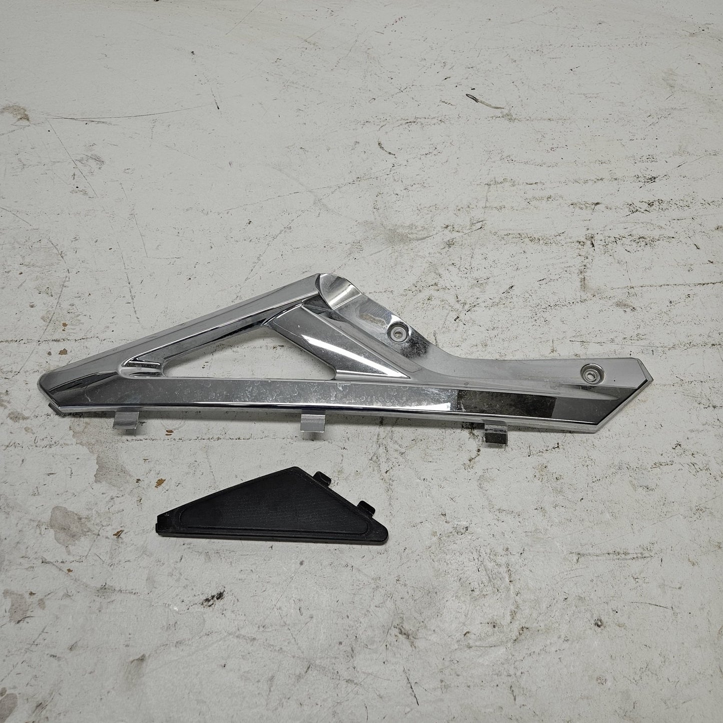 Yamaha WaveRunner 2015-2019 VX VXS VXR RH Chrome Trim + Insert F2X-U377G-00-00
