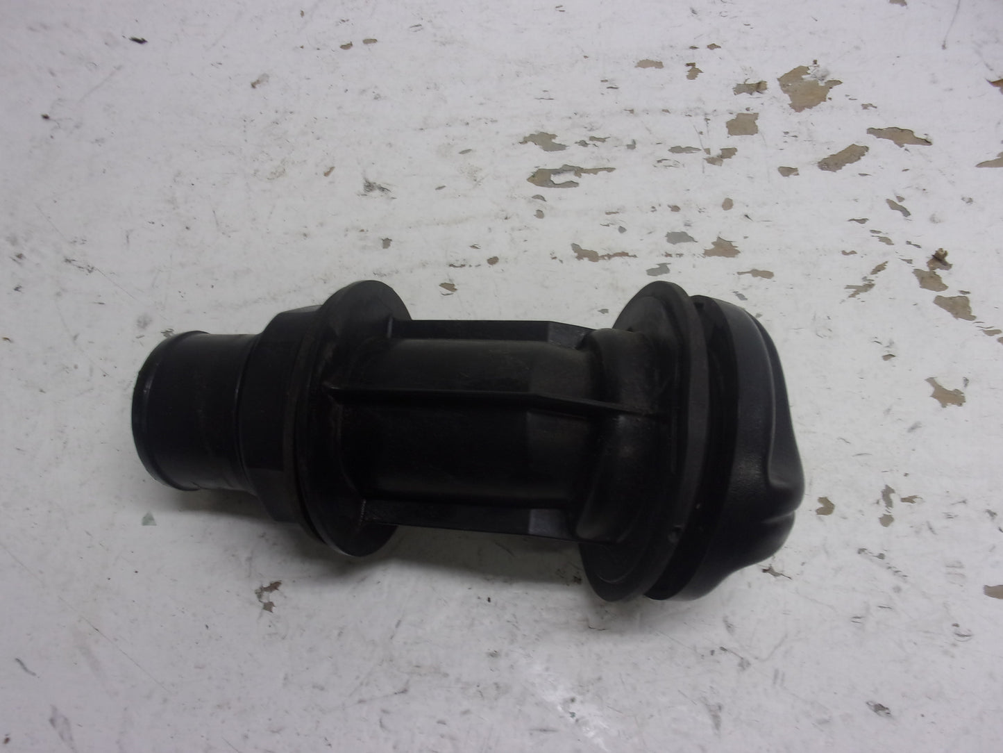 Sea Doo Bombardier 2012-2020 Wake RXP RXT GTI GTR GTX Fuel Neck + Cap 275500845