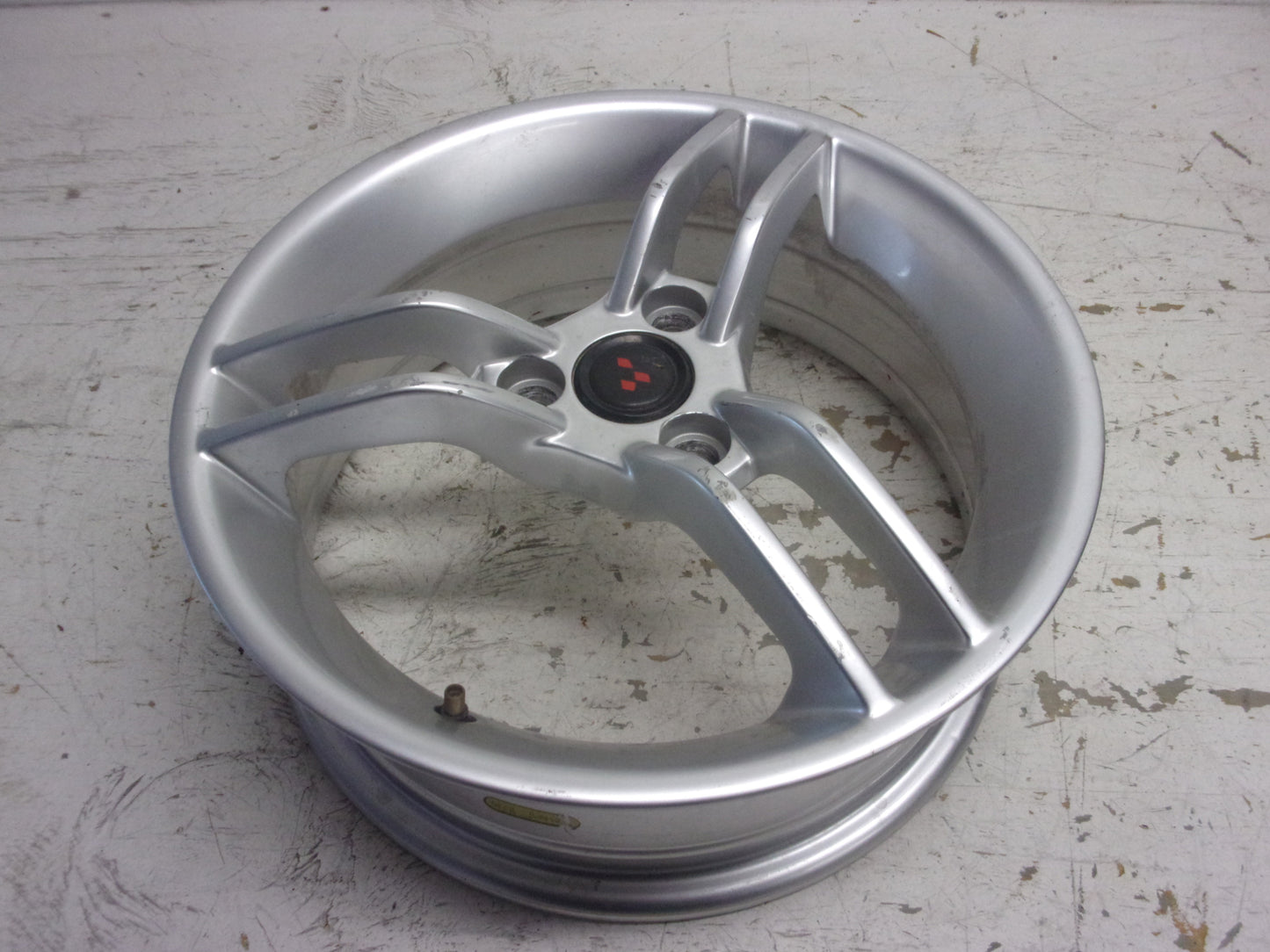 Can-Am Roadster 2010-2012 Spyder RS-S OEM Silver Front Wheel # 706201058